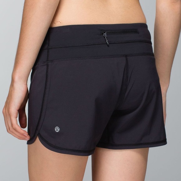 Lululemon Groovy Run Shorts Size 12 Black